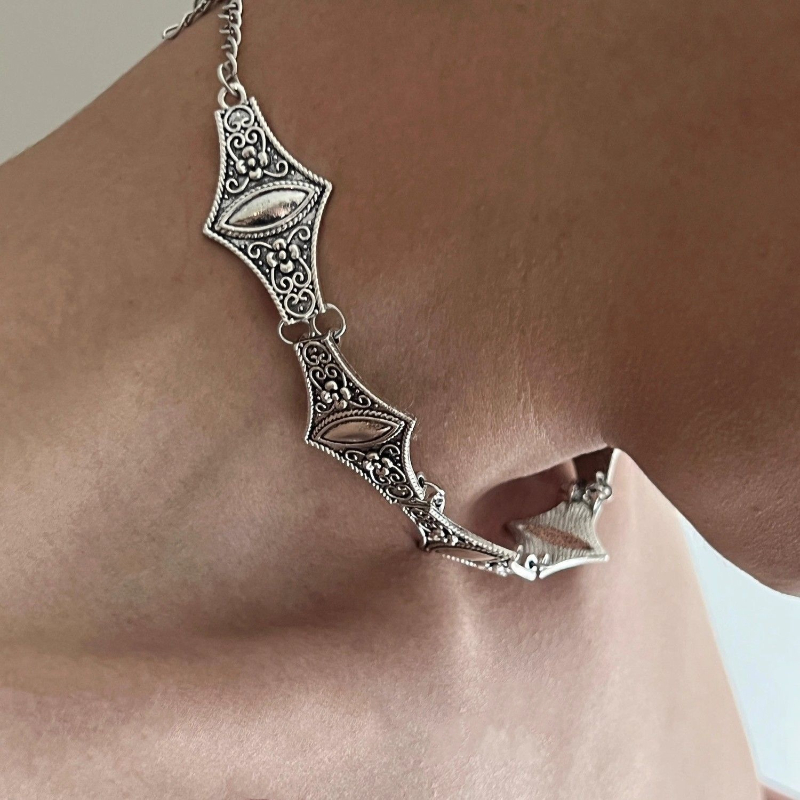 Collier ras du cou ethnique bo - Fashion Show Ethnic Wear avis et prix