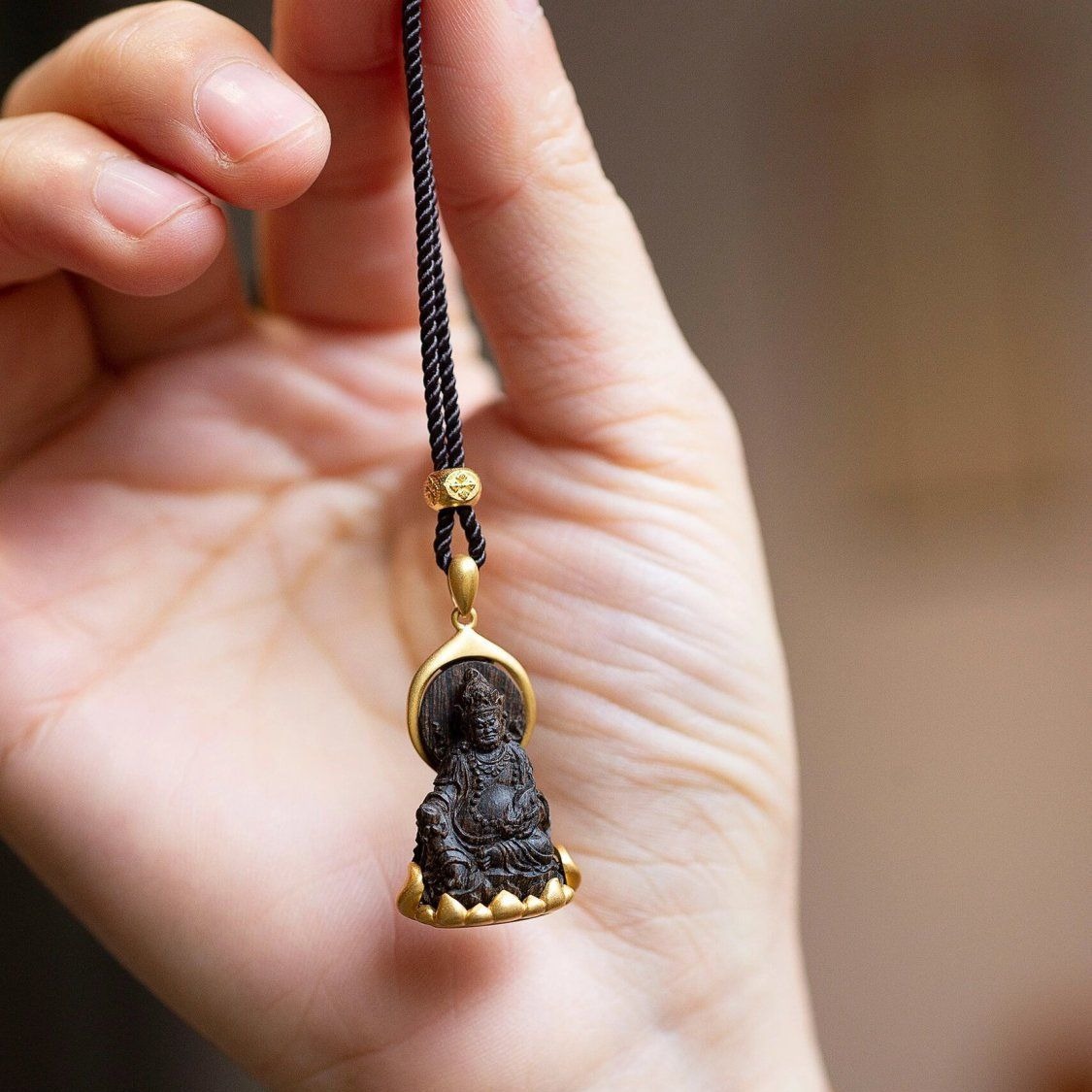 Pendentif Bouddha Porte-Bonheu - Ethnic Fashion Meaning avis et prix