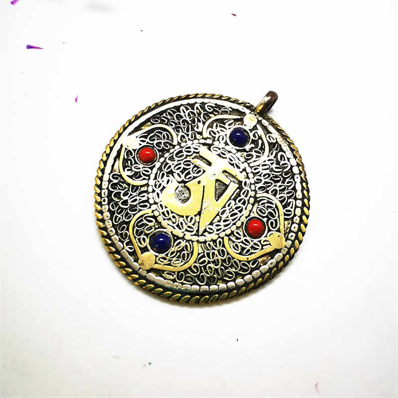Amulette tibétaine OM, bijoux  - Ethnic Fashion Com avis et prix